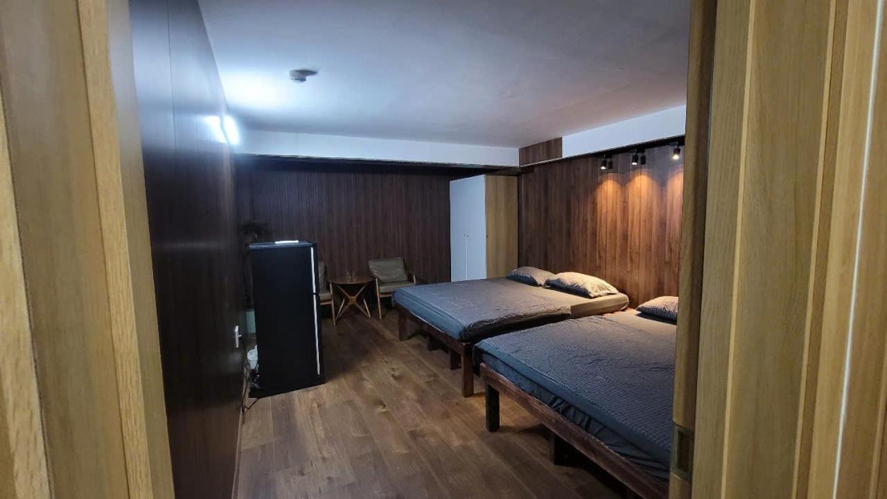 Апартаменты Ngo House Хошимин Экстерьер фото